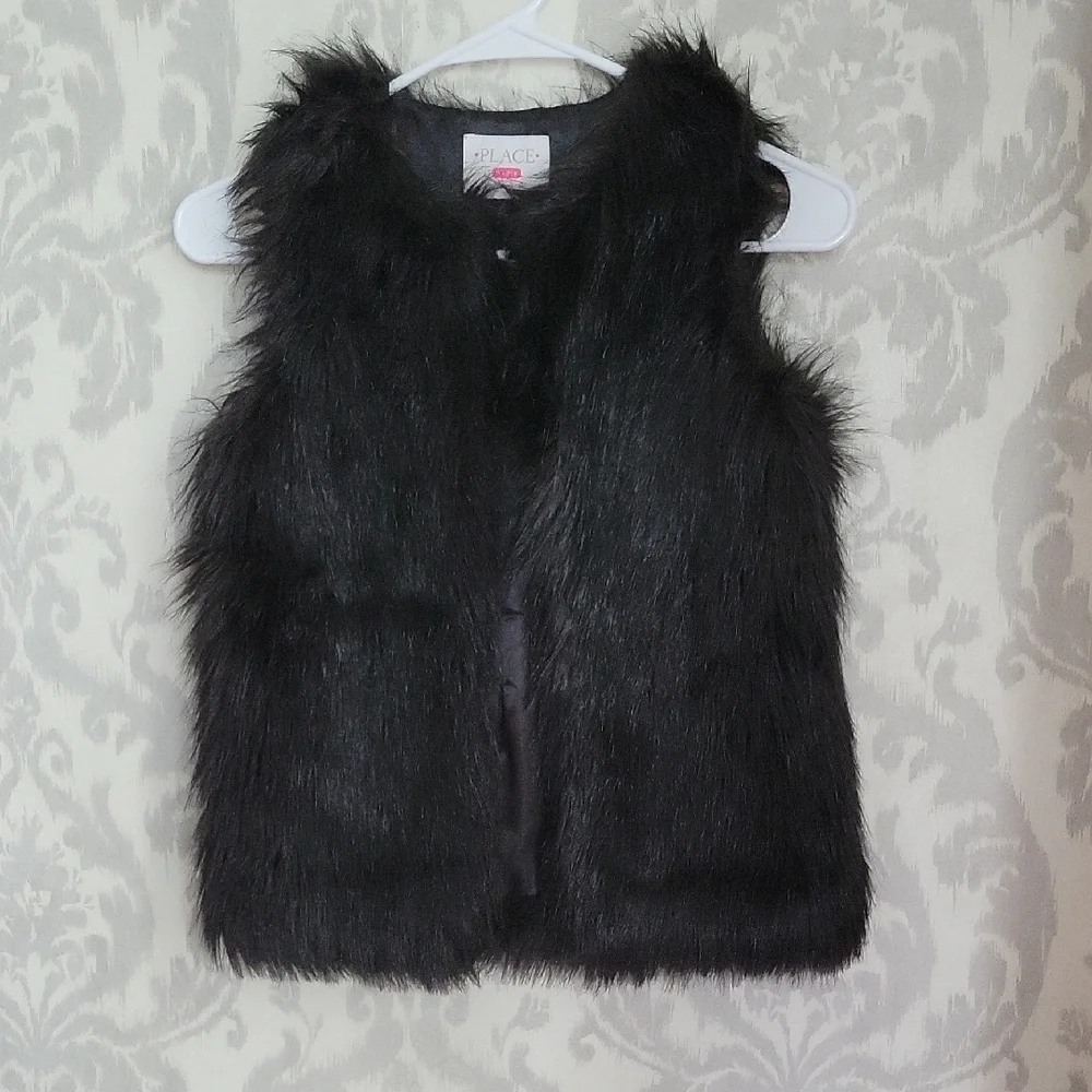 The Children's Place Black Faux Fur Vest